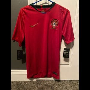 Nike Portugal jersey - Medium